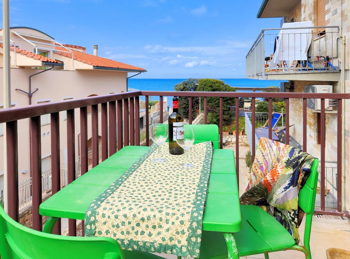 Le Dune Sea View Apartments - Futura Cav San Vincenzo Dış mekan fotoğraf